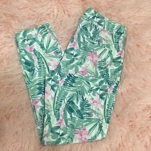 Old Navy Pixie pants size 2